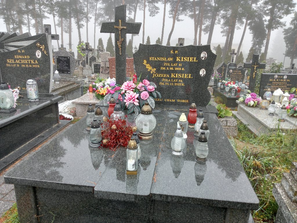 Grób Stanisław Kisiel