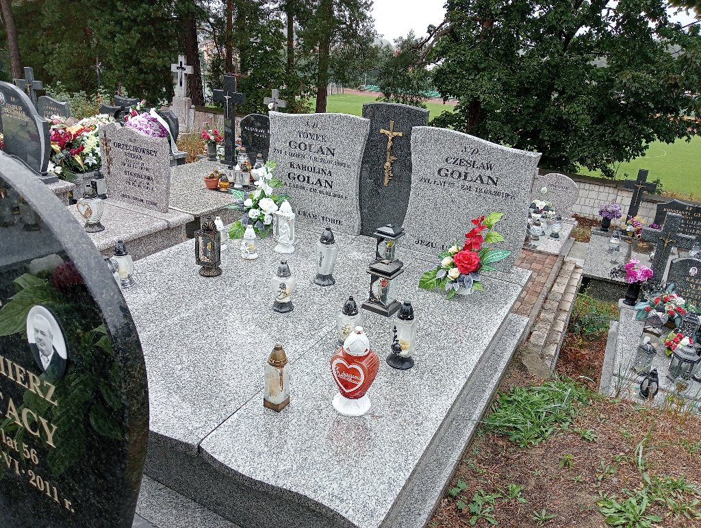 Grób Tomasz Golan