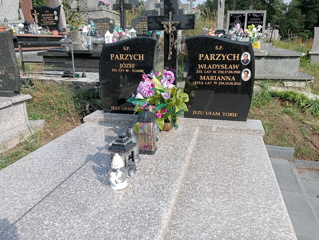 Grób Marianna Parzych