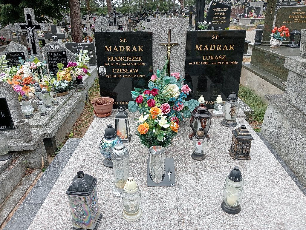 Grób Łukasz Madrak